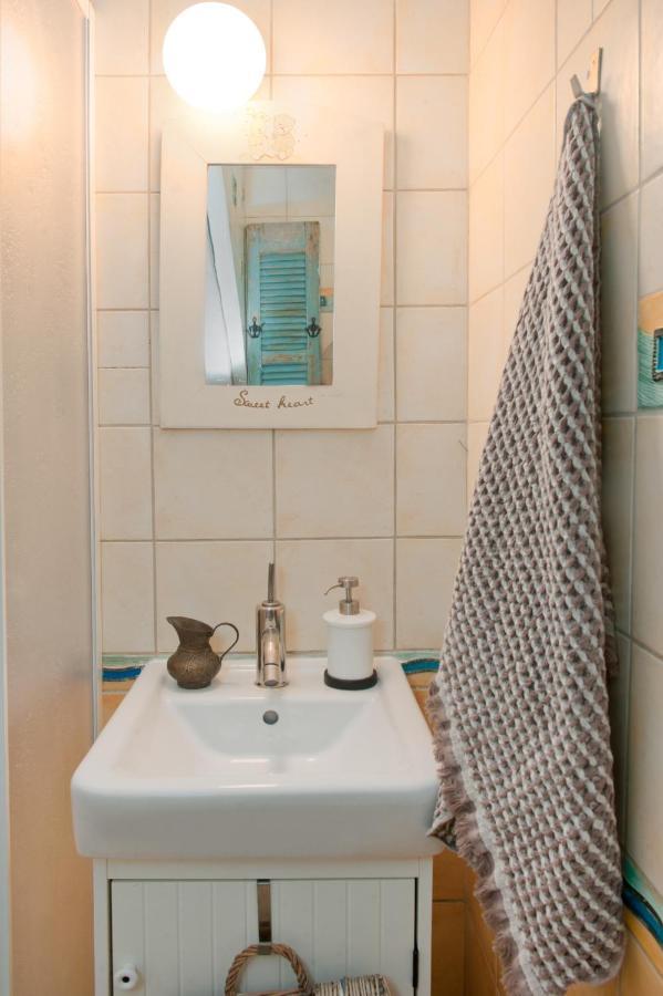 Seathon Seafront Beach Villa In Kalamitsi Bagian luar foto