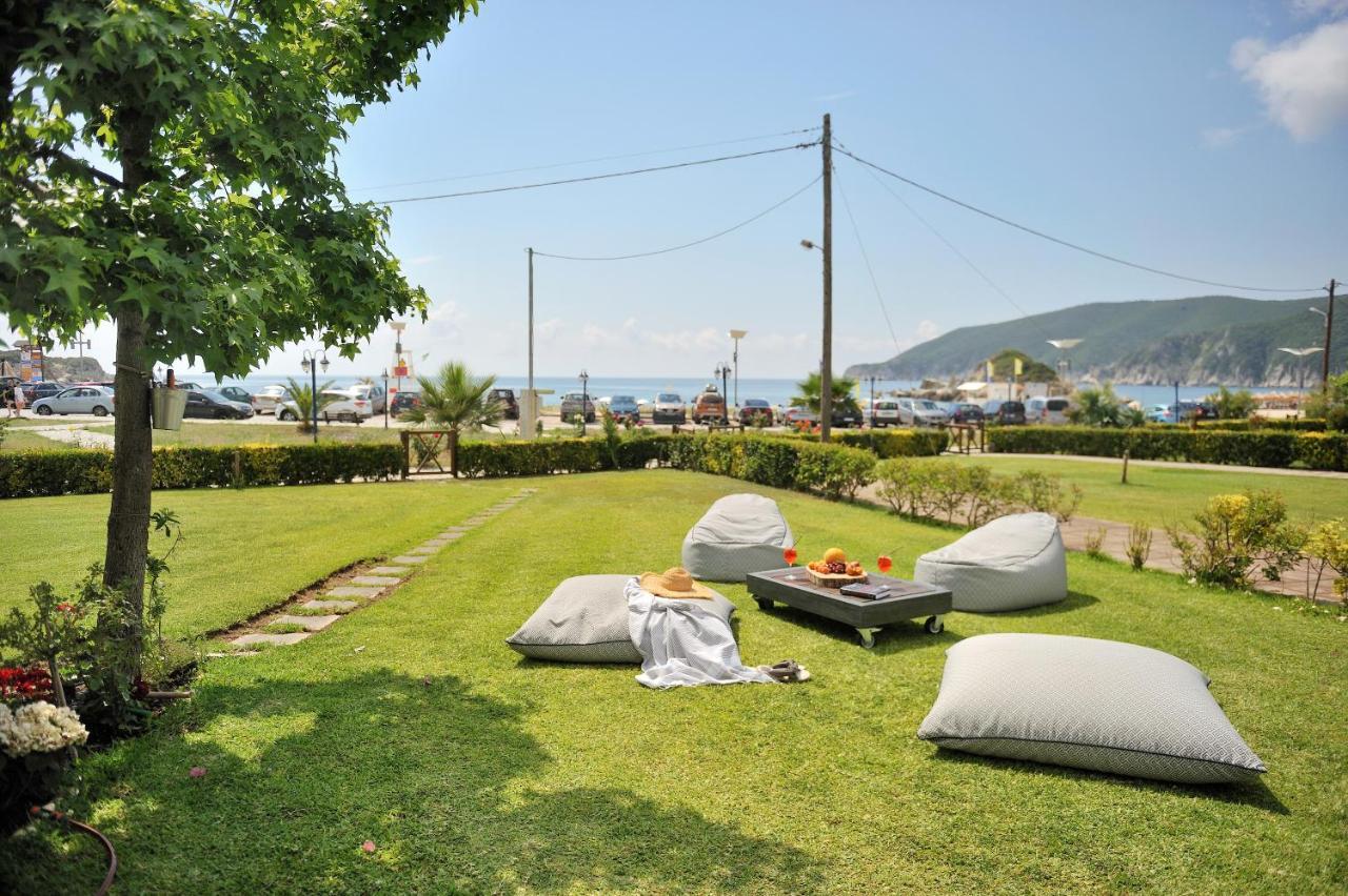 Seathon Seafront Beach Villa In Kalamitsi Bagian luar foto